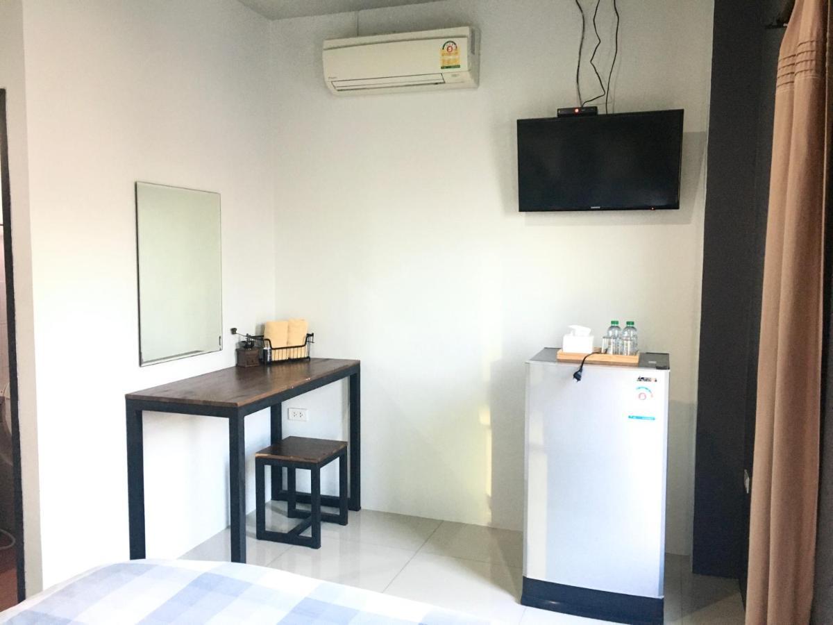 The Room Apartment Surat Thani Exteriör bild