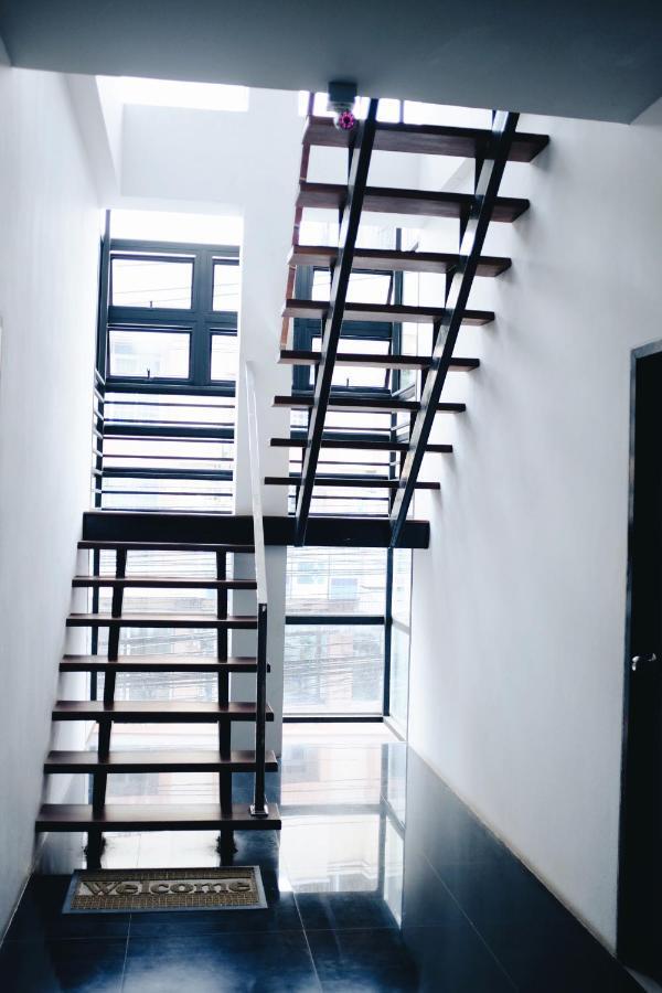 The Room Apartment Surat Thani Exteriör bild